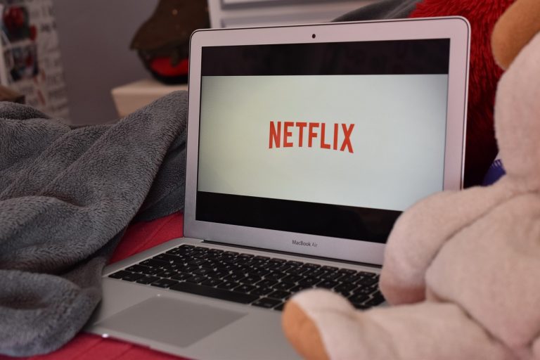 cand apare buzz house pe netflix